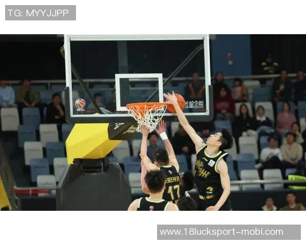 本季广厦面临的真正挑战者仅限于完全体的北京队与广东队 本季广厦面临的真正挑战者仅限于完全体的北京队与广东队