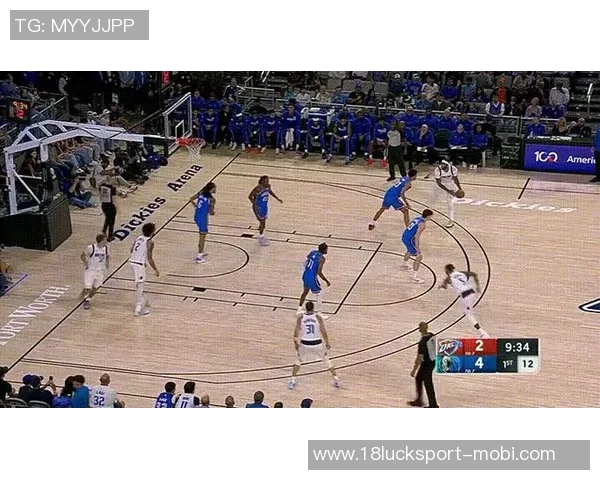 浓眉强调球队持续进步明天对雷霆需坚持正确进攻选择 浓眉强调球队持续进步明天对雷霆需坚持正确进攻选择