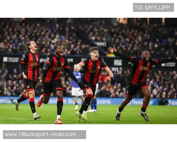 马竞关注伯恩茅斯中卫塞内西身价2200万欧不占非欧名额